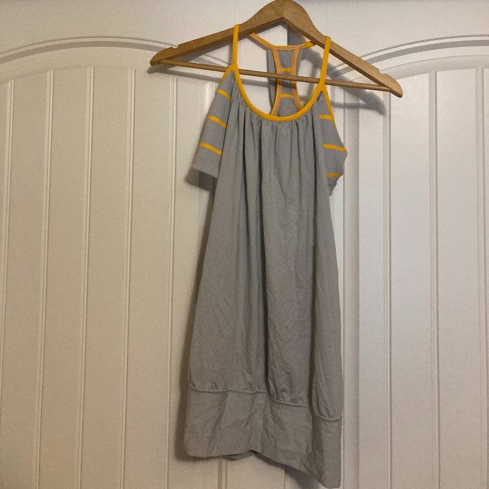 Lululemon No Limits Tank Silver Spoon / Pop Stripe Heathered Light Grey 8 Layer